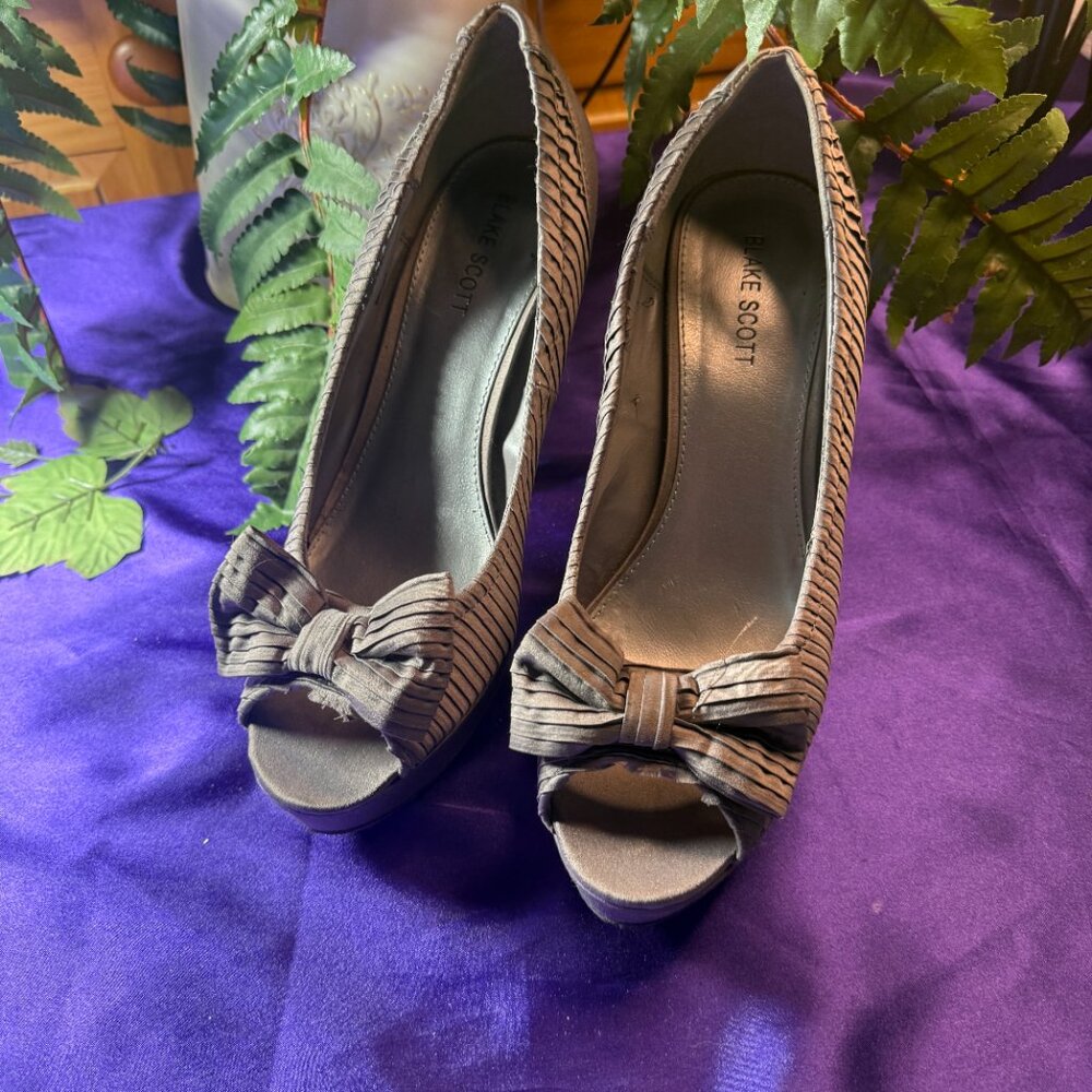 📌Blake Scott Beautiful Plated Fabric Open Toe 5" High Heel Pumps with Platform